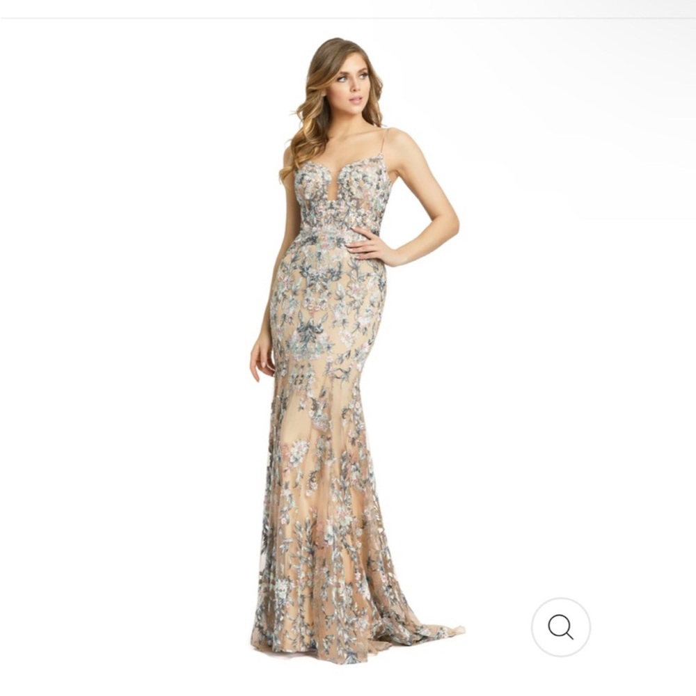 Mac Duggal embroidery spaghetti 
strap trumpet gown size 4 style 79313